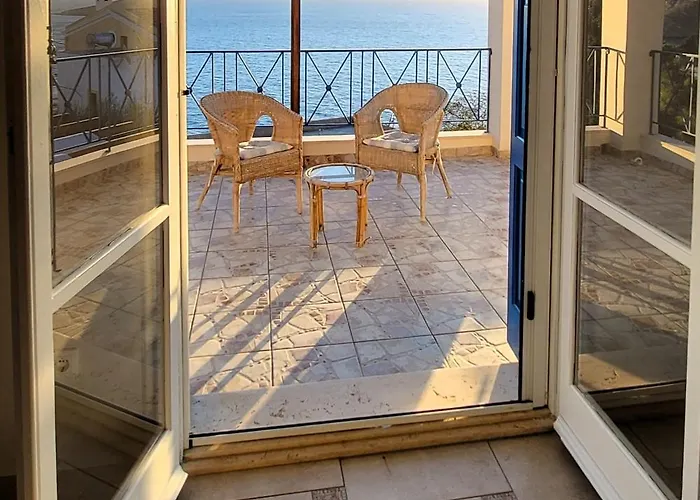 ヴィラ Thea Kalymnos With Swimming Pool And Sea View